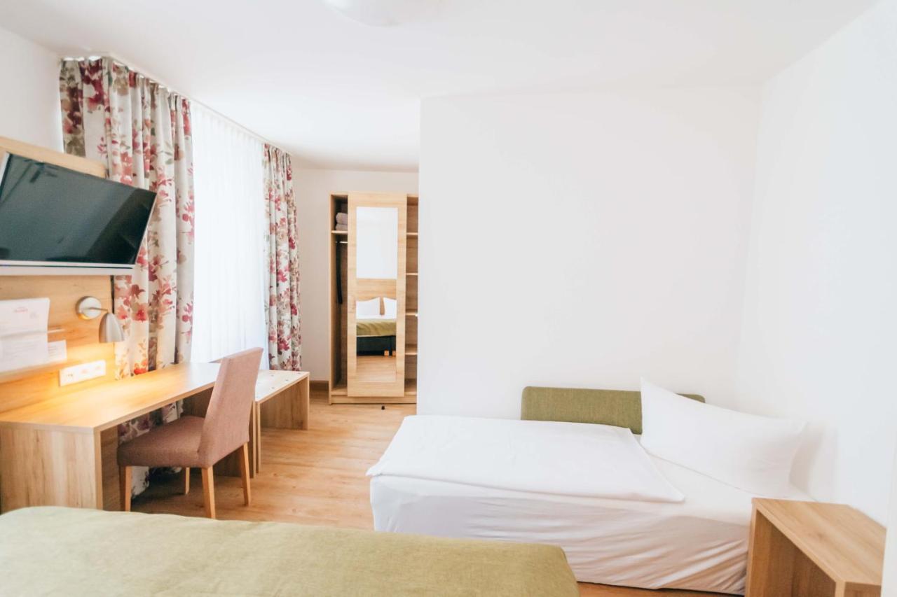 Hotel Andres Bamberg Bagian luar foto
